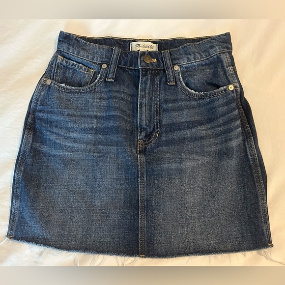 Madewell jean skirt size 24 - excellent condition - Picture 1 of 2